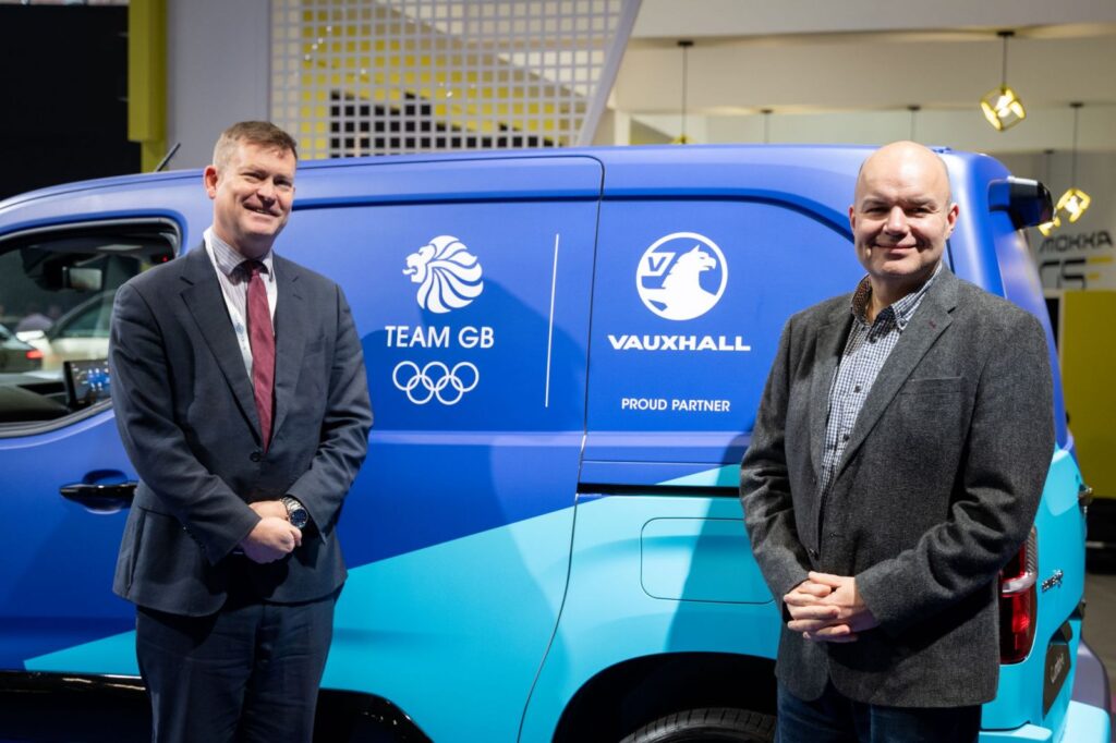 Justin Madders MP alongside Stellantis UK Group managing director Eurig Druce at the inaugural Manchester Motor Show.