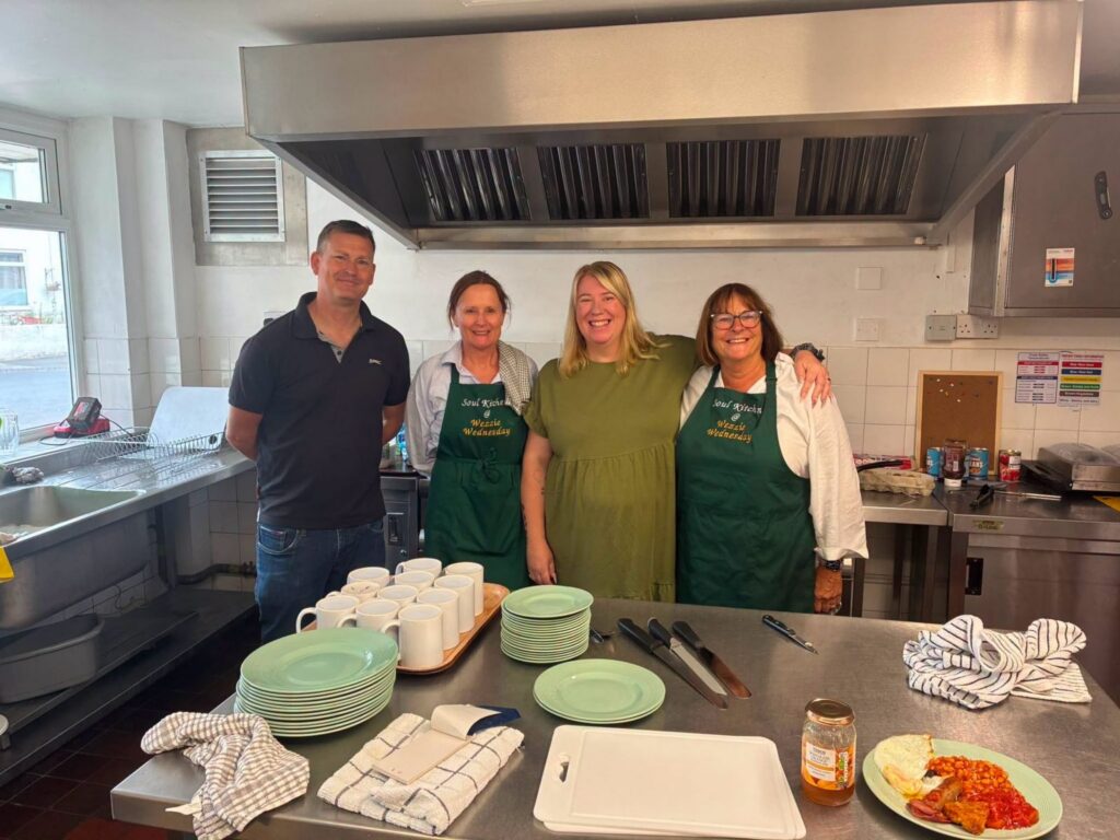 Justin Madders MP with Cllr Lisa Denson and volunteers from Soul Kitchen at a recent Wezzie Wednesday.